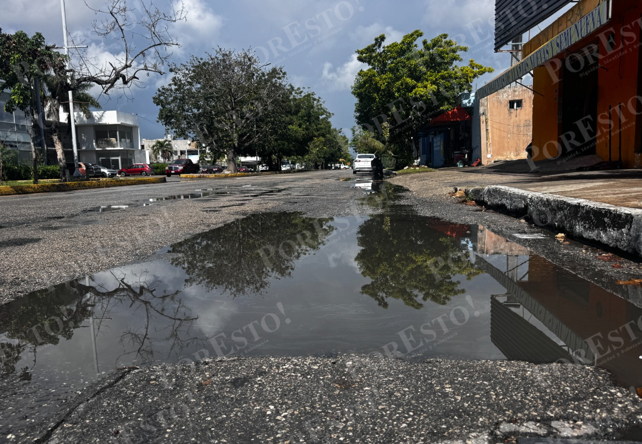 Habitantes de Playa del Carmen pidieron limpiar los registros pluviales para evitar que la basura obstruya el paso del agua