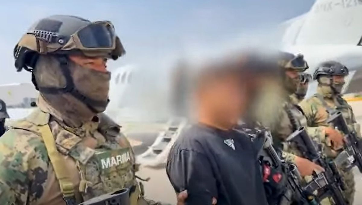 Su traslado se realizó bajo un dispositivo de seguridad encabezado por elementos de operaciones especiales de la Secretaría de Marina