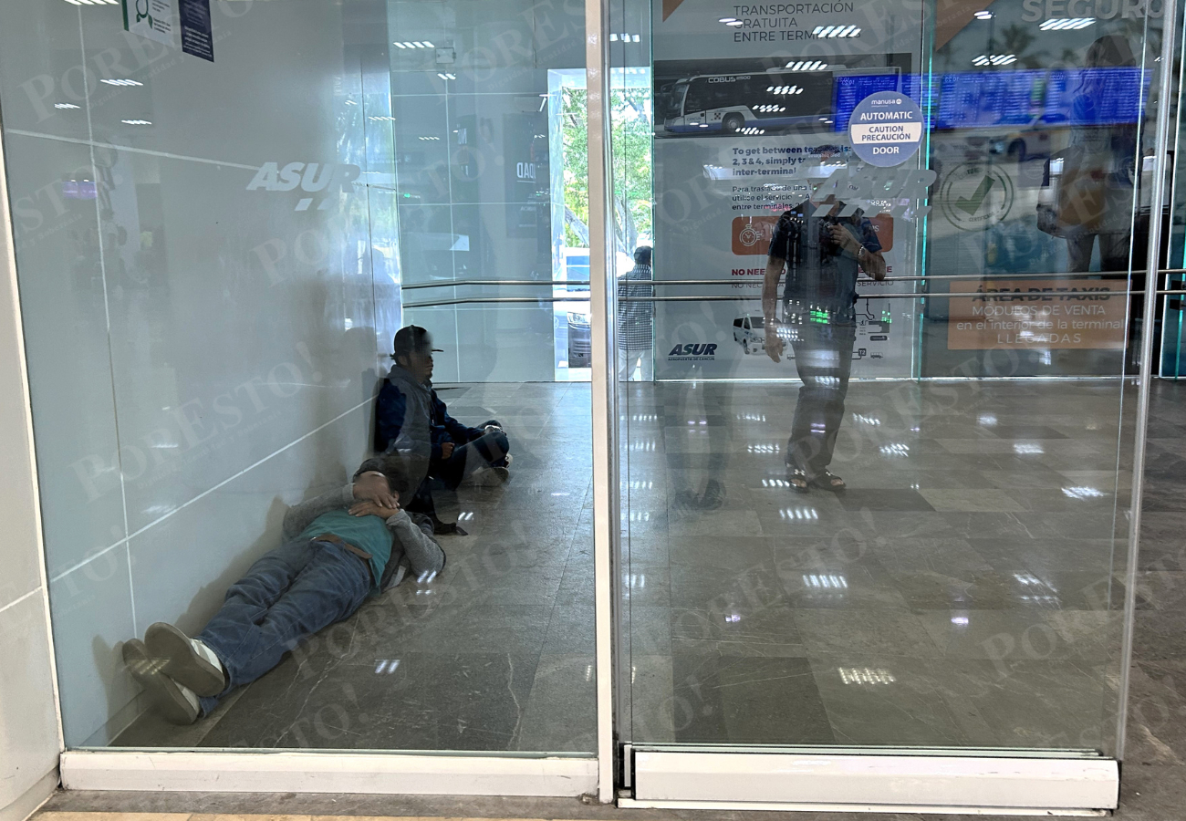 Algunos comentaron que fueron expulsados sin pertenencias ni dinero