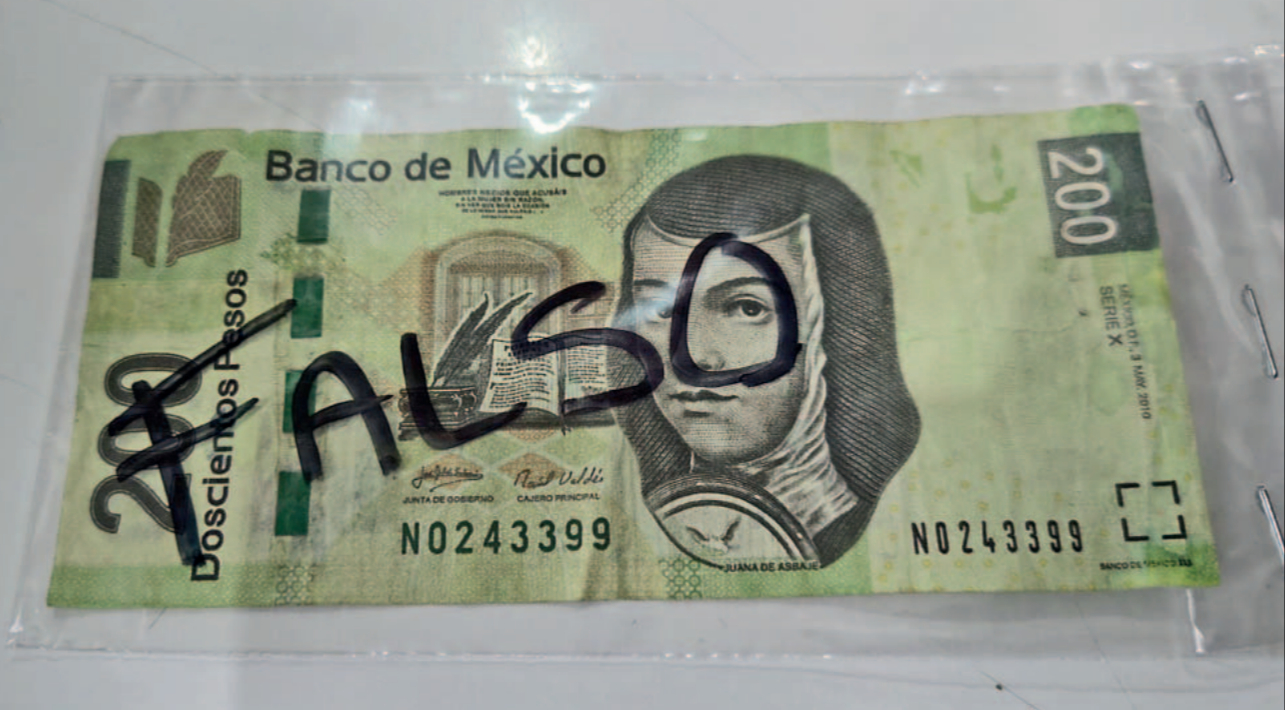 Comerciantes de Candelaria alertan sobre la circulación de billetes falsos en el municipio.