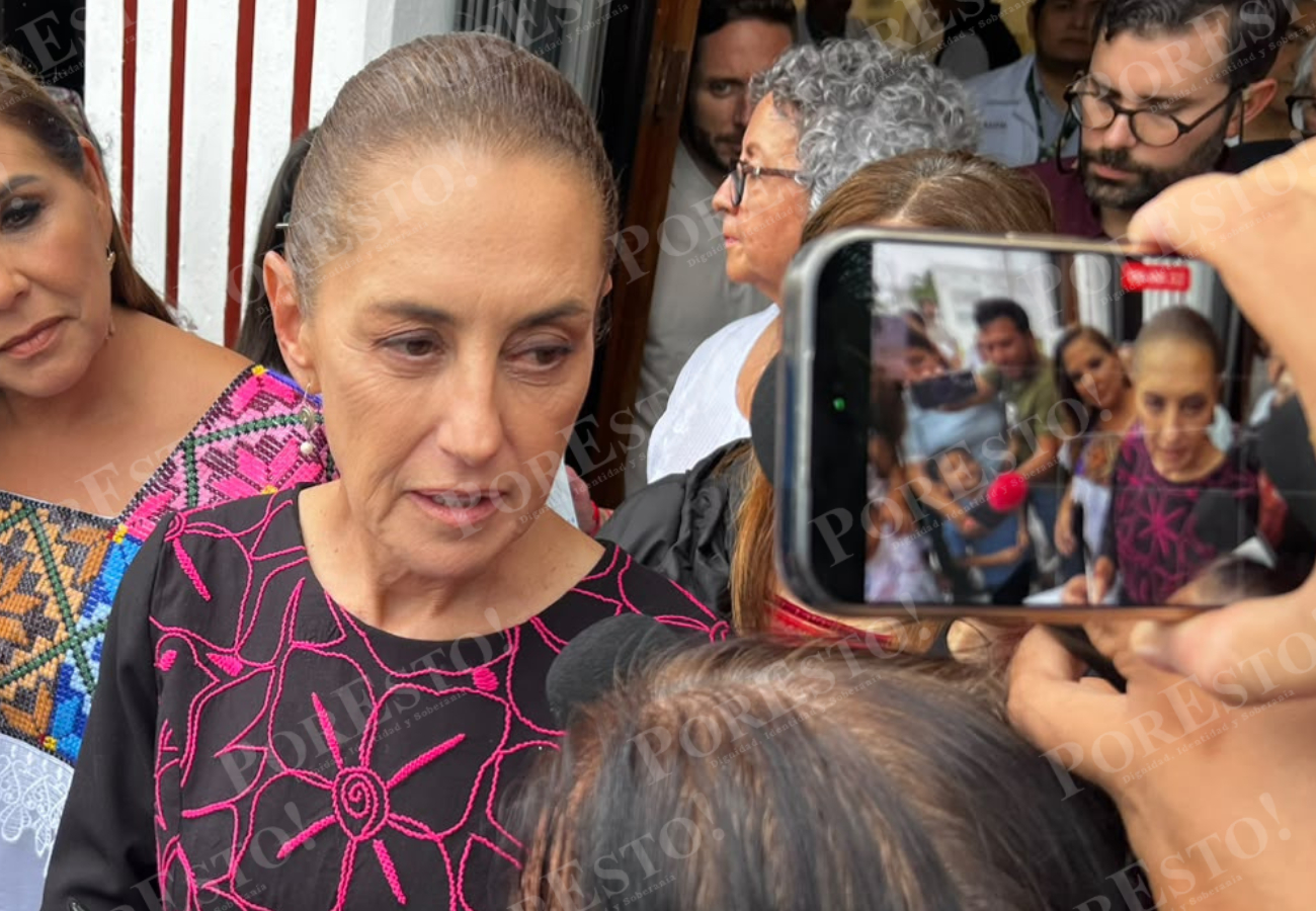 La presidenta escuchó el reporte sobre posibles faltantes de medicamentos oncológicos durante su visita a Chetumal