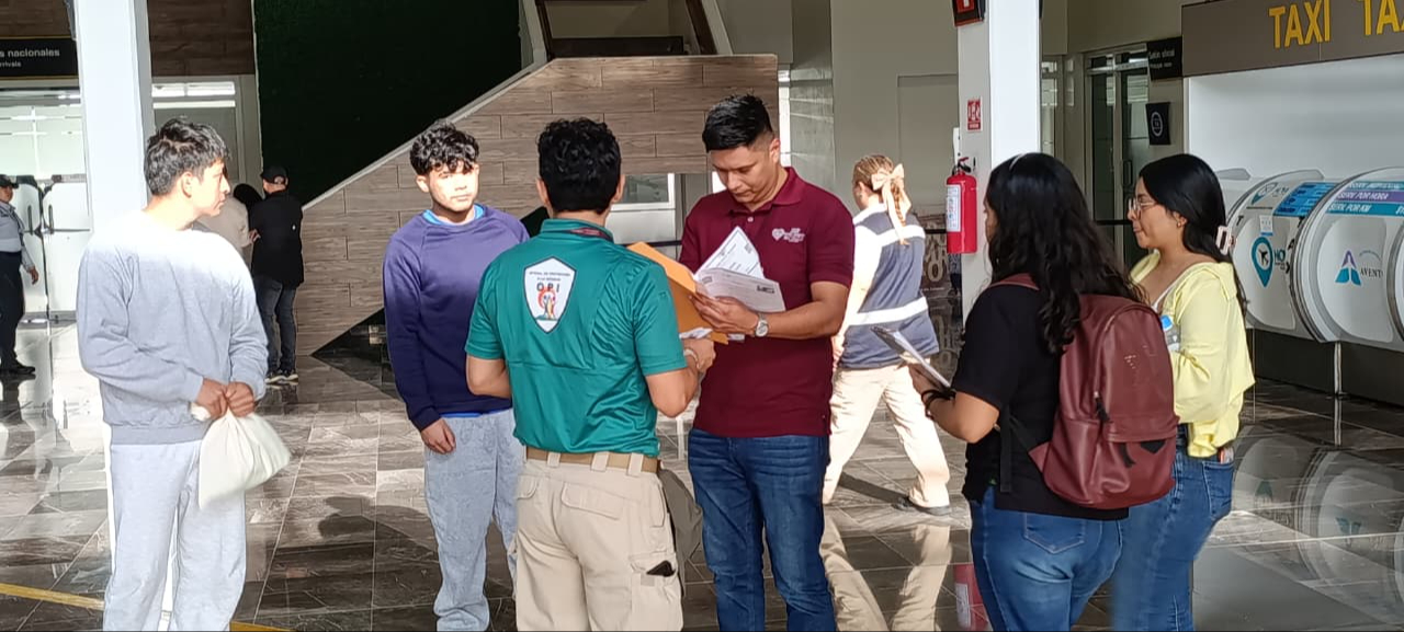 Un contingente de 119 connacionales repatriados desde Estados Unidos aterrizó en el Aeropuerto Internacional de Campeche.