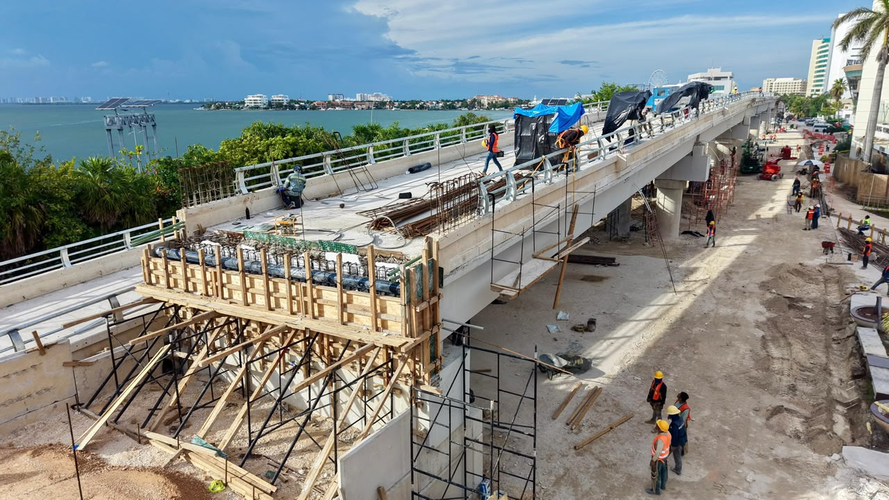 La entrega formal de la estructura vial se encuentra programada para finales del año 2026.