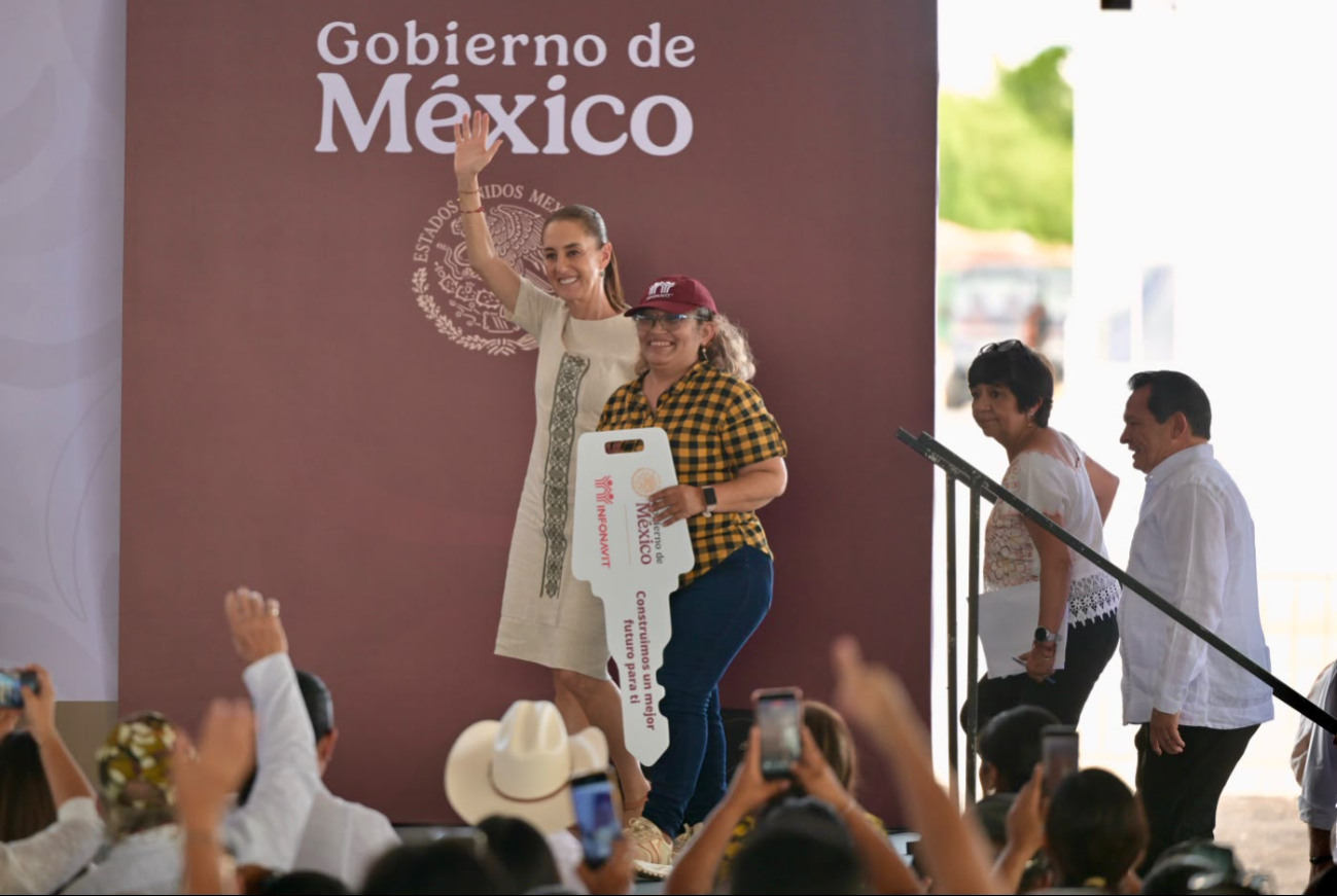 La presidenta Claudia Sheinbaum Pardo concluirá este domingo 18 de octubre su gira por la Península de Yucatán en Ciudad del Carmen, Campeche.