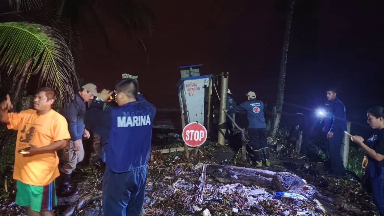 Frente Frío 2 afecta a 144 personas y pone en riesgo 29 viviendas en Tabasco