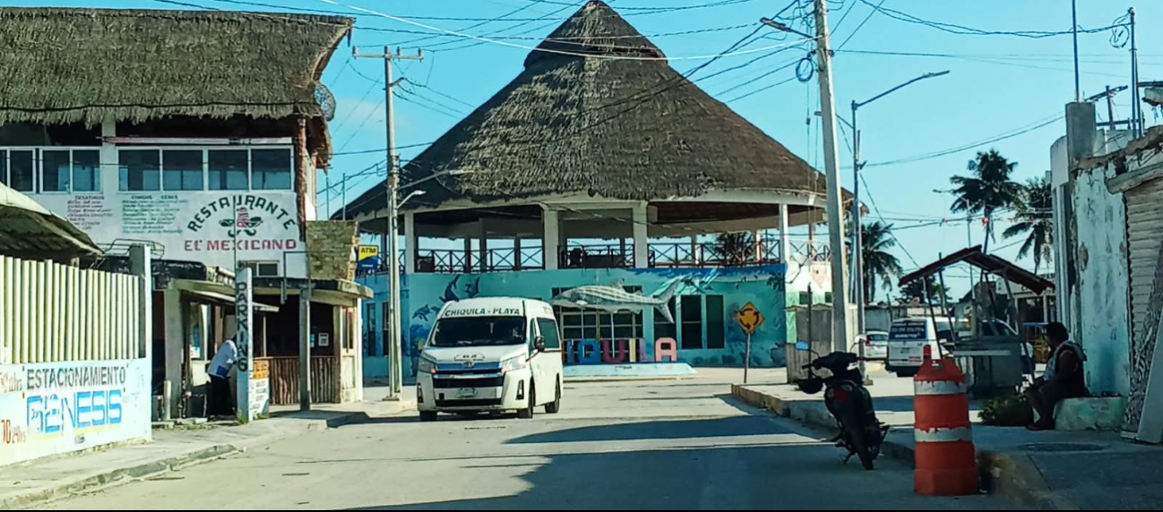 Lancheros detallaron  que solo logran un tour  a la semana; mientras  que los restaurantes  lucen prácticamente  desiertos