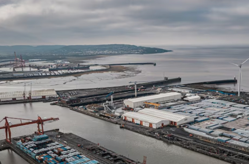 Cierran puertos en Golfo de México por condiciones extremas por Frente Frío Número 2