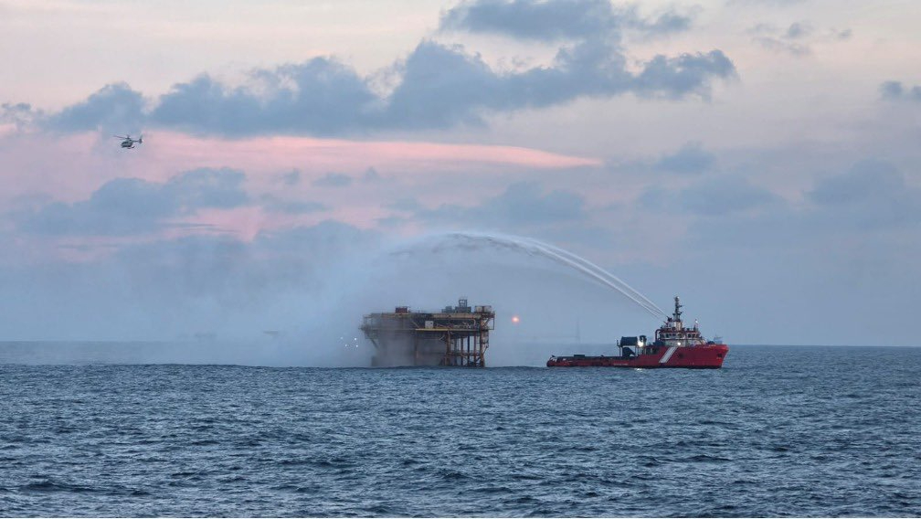 Pemex dio por sofocado el incendio registrado en la plataforma satélite Abkatún H en la Sonda de Campeche.