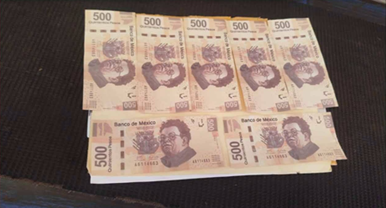 Trabajadores abren paquete en Campeche y encuentran billetes de 500 pesos sospechosos