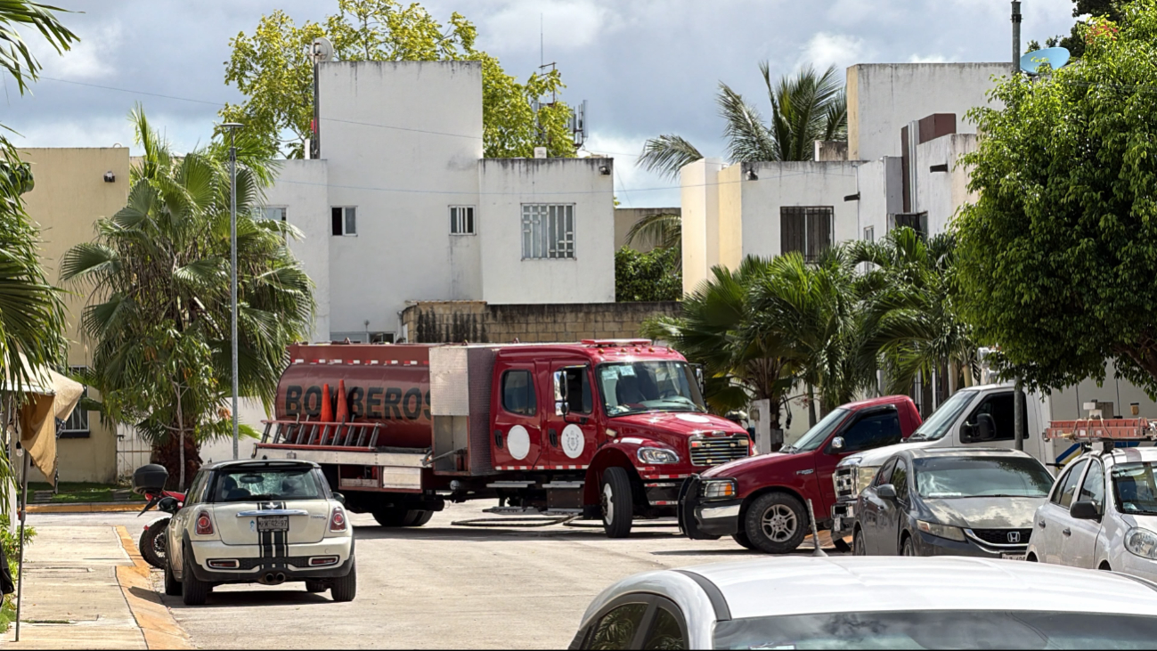 Paramédicos brindaron atención prehospitalaria a una persona que resultó con quemaduras durante el incendio