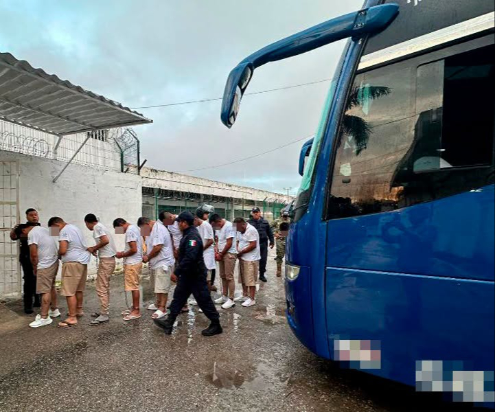 El traslado forma parte de las acciones de seguridad implementadas en el Sistema Penitenciario Estatal de Quintana Roo