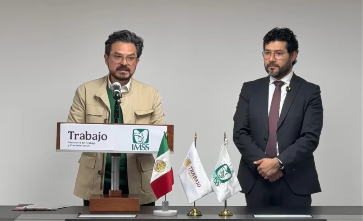 Zoé Robledo, director general anunció que, de manera paralela al incremento salarial, la institución pondrá en marcha un plan integral para mejorar las condiciones laborales
