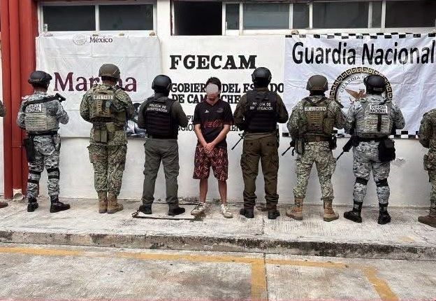 La Fiscalía de Campeche ejecutó dos cateos antidroga en colonias de Ciudad del Carmen.