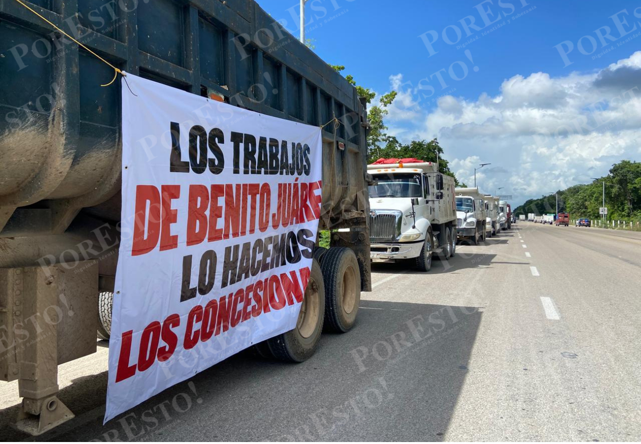 El gremio sostiene que cerca de cuatro mil familias de Cancún dependen de esta actividad y pide que las obras federales generen empleos para transportistas de Quintana Roo