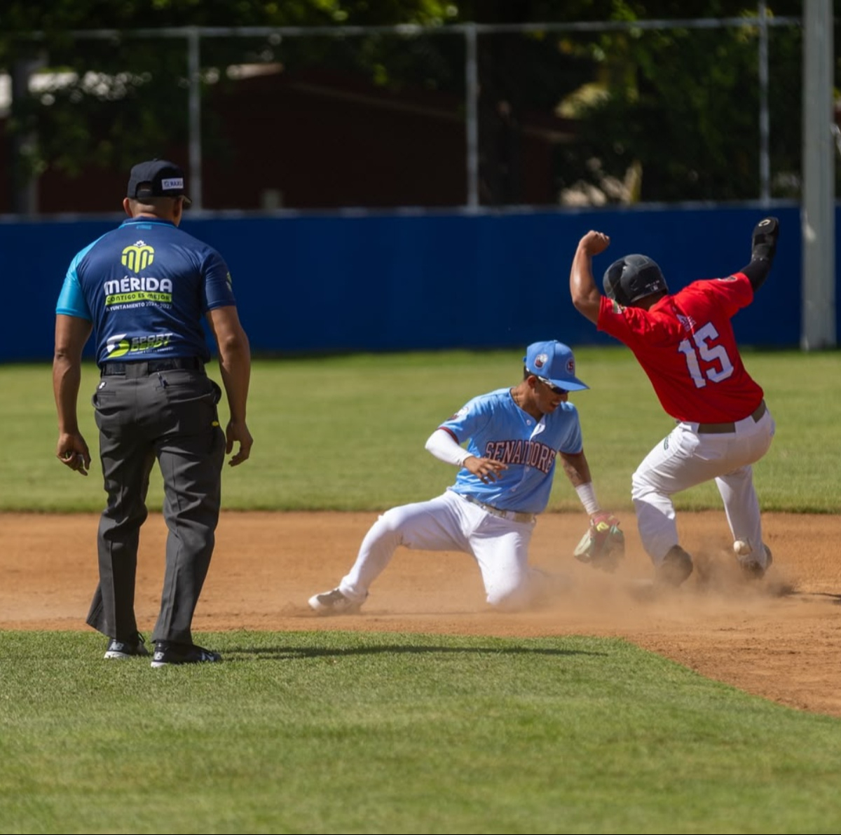 Senadores de la Morelos vencen 8x0 a los Diablos.