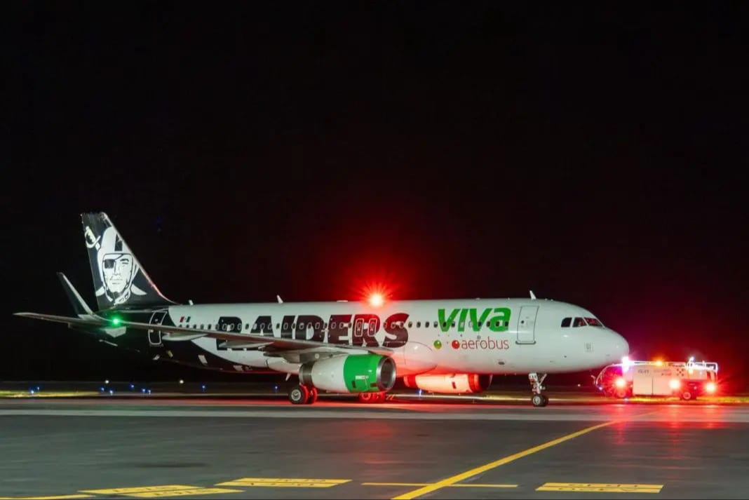 La aeronave de Viva Aerobús tuvo que cancelar su despegue.