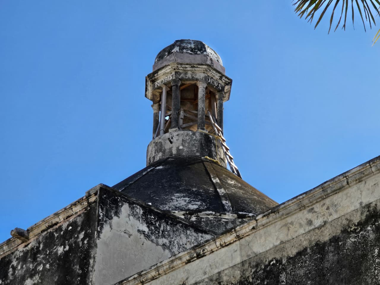 La Catedral y la iglesia de San Juan de Dios, en Campeche, serán rehabilitadas tras sufrir daños por rayos durante 2026.