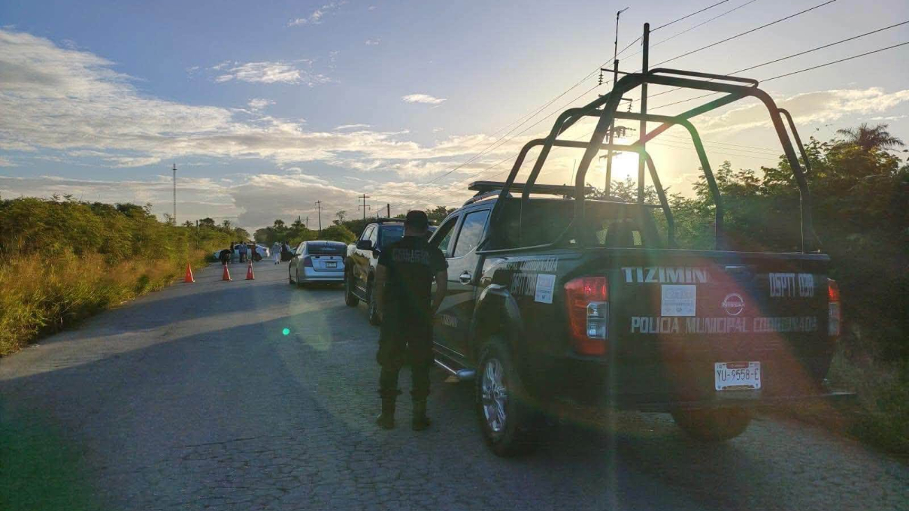 Pobladores de Tizimín bloquean vía hacia Colonia Yucatán por falta de mantenimiento