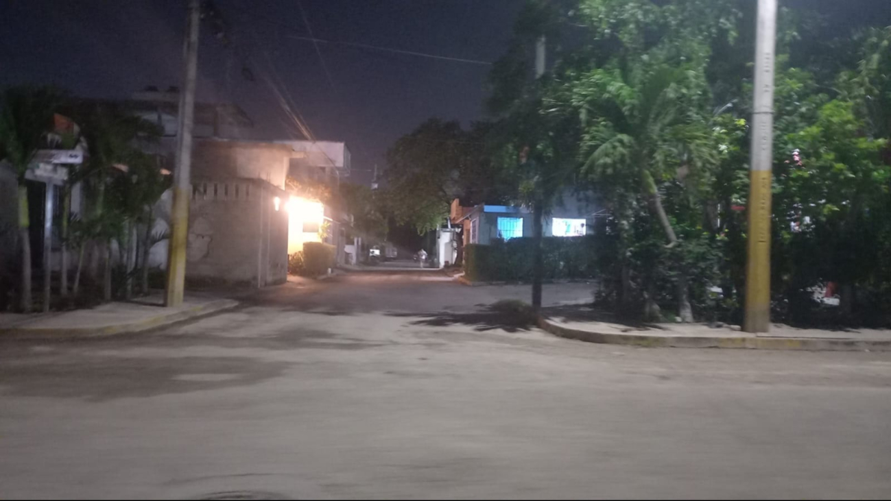 Mujeres dijeron que el peligro aumenta al descender del transporte, pues deben caminar en calles que no tienen iluminación