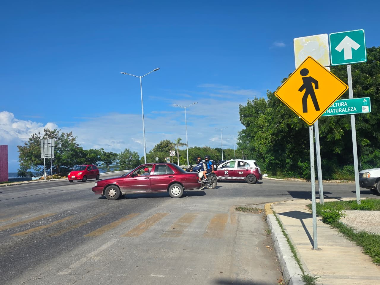 Propuesta de topes en avenida Pedro Sainz de Baranda genera rechazo en transportistas de Campeche