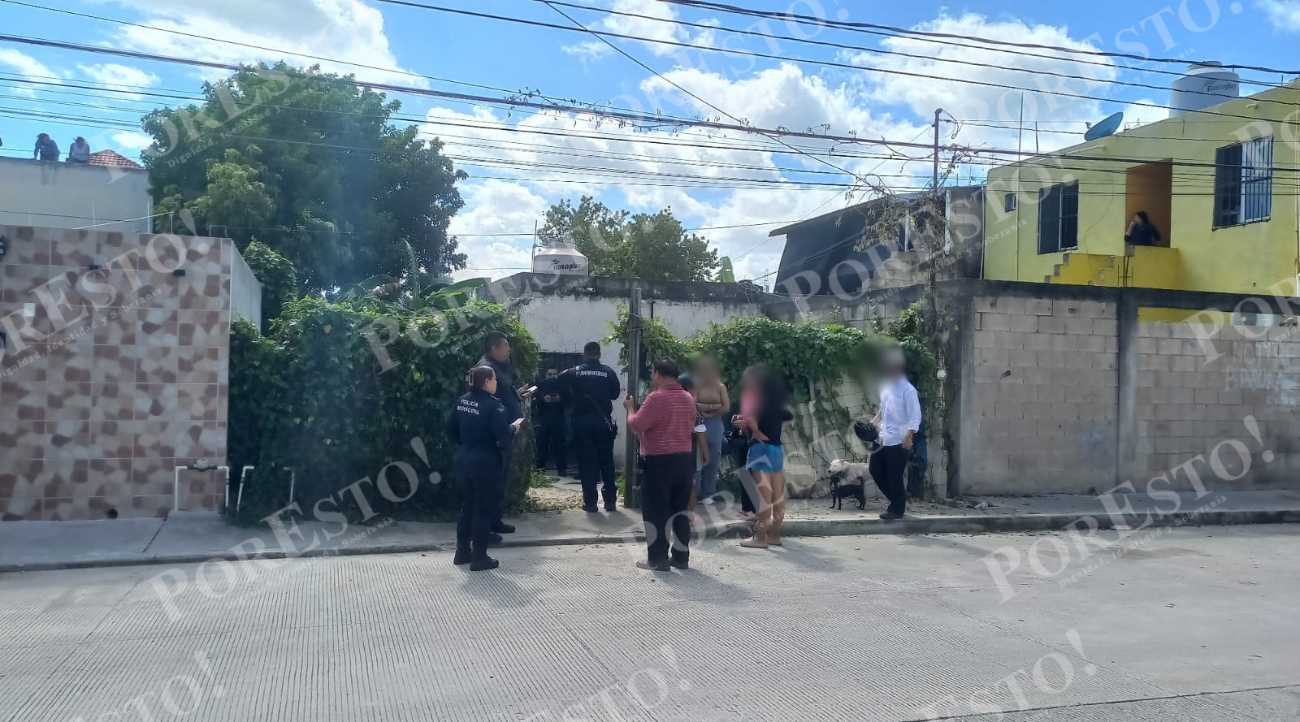 El fuego causó daños materiales en el interior de la casa, donde muebles y electrodomésticos quedaron destruidos