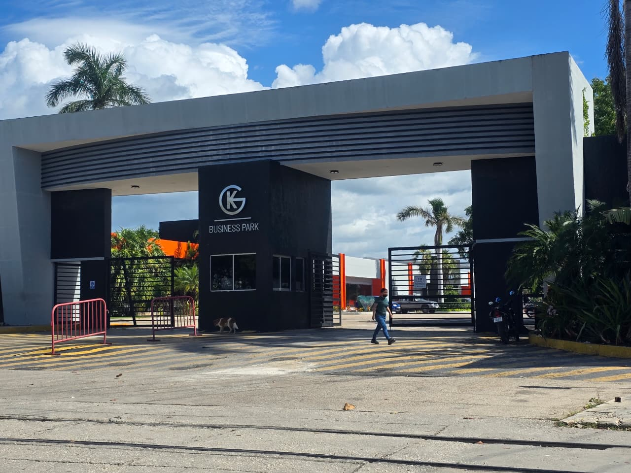 El CCE de Campeche desconoce la crisis laboral que atraviesa la fábrica maquiladora Karim's.