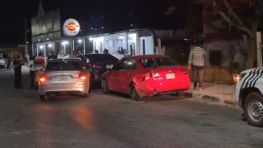 Volantazo provoca choque entre tres vehículos en Champotón
