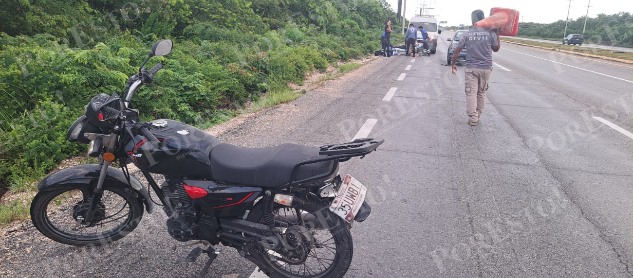 El conductor del Chevrolet Aveo permaneció en el lugar del accidente y manifestó que se comunicó con su aseguradora para hacerse cargo de los gastos médicos