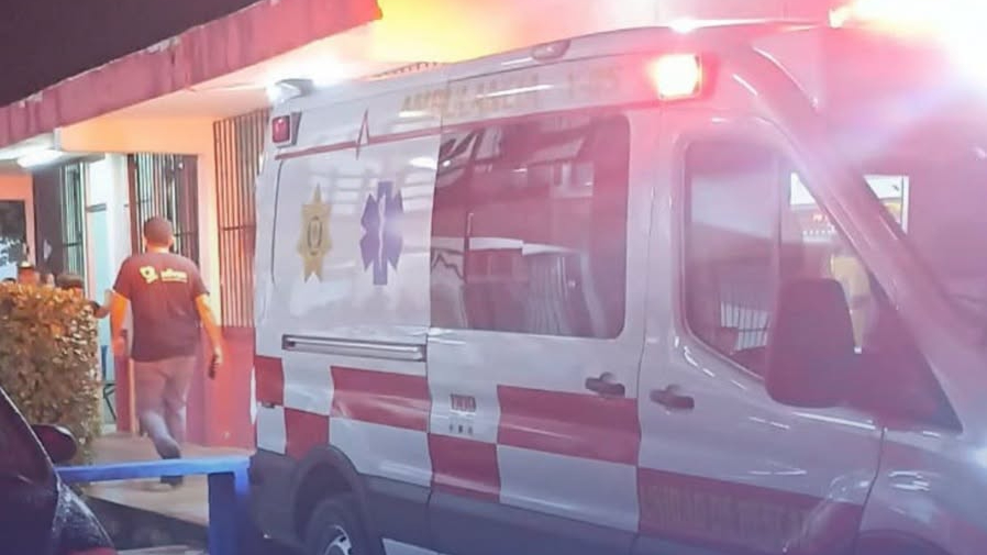 Investigan posible intoxicación de tres estudiantes en secundaria