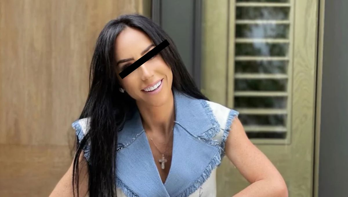 Esto vale la lujosa bolsa que Inés Gómez Mont presumía en redes sociales