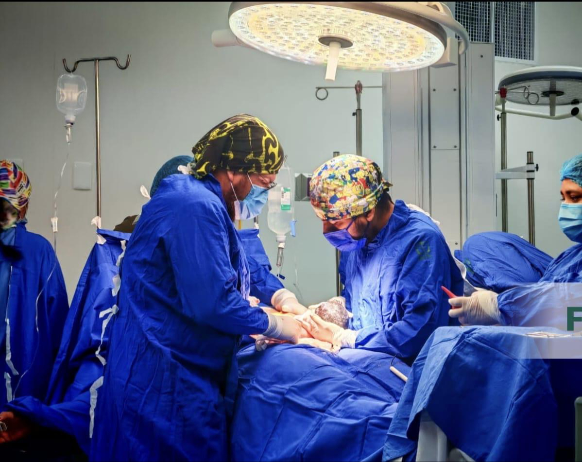 Una joven madre originaria de Calkiní y su bebé prematura sobrevivieron a una emergencia obstétrica y neonatal.