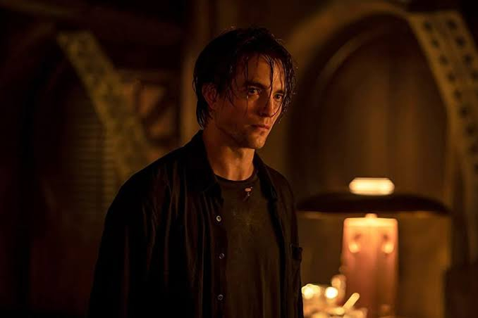 Robert Pattinson como Bruce Wayne.