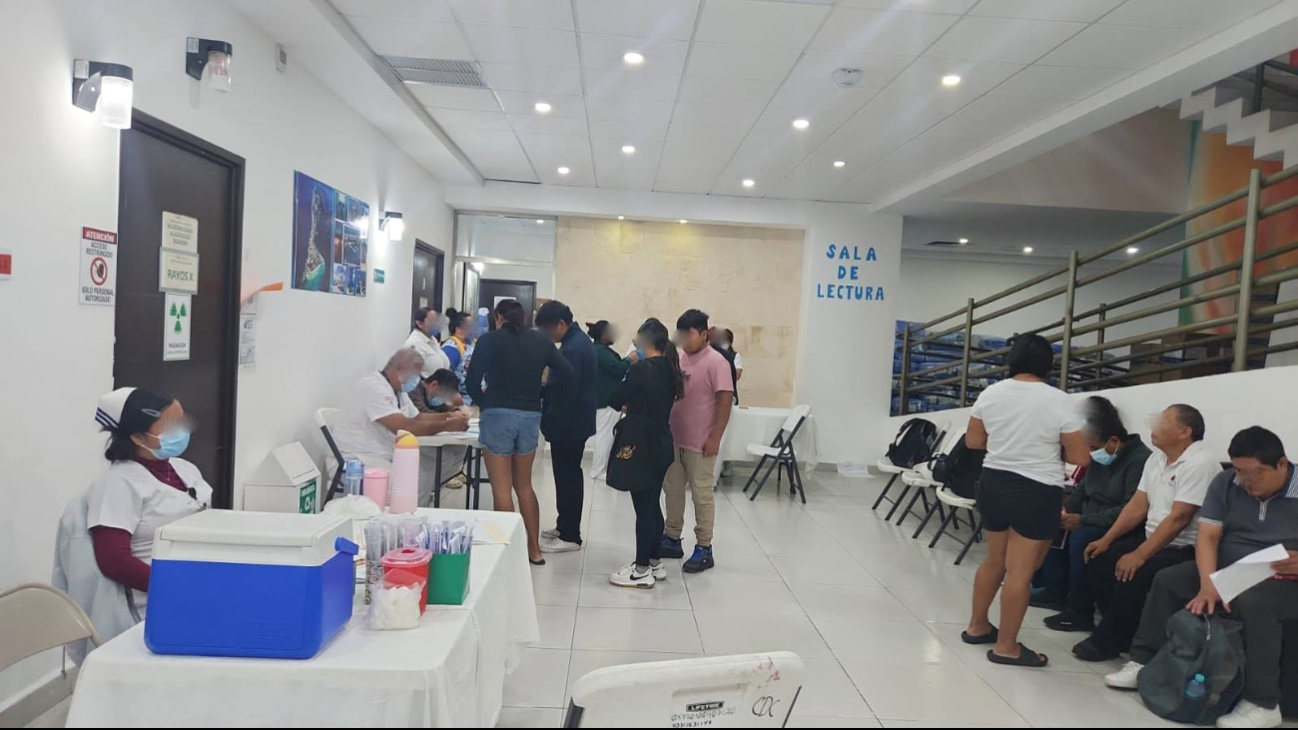Hace 11 años, las autoridades prometieron un servicio de salud de calidad; sin embargo, ante las carencias actuales, los pacientes son trasladados a Cancún