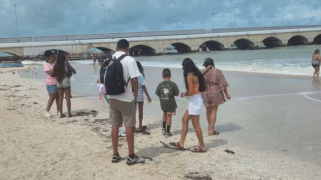 El Carnival Breeze llegó a Progreso con casi 8 mil personas entre pasajeros y tripulantes