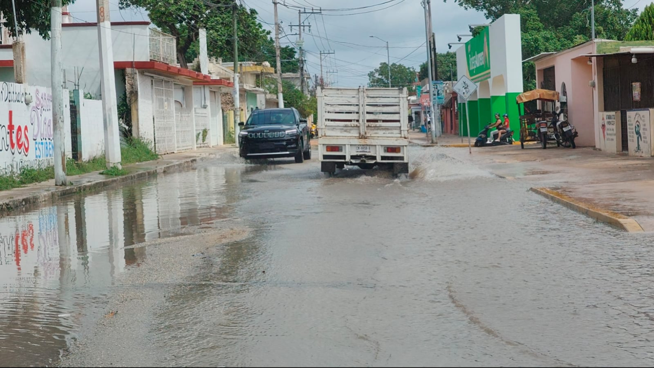 El huracán Isaías provocó fuertes vientos en Isla Arena, Calkiní.