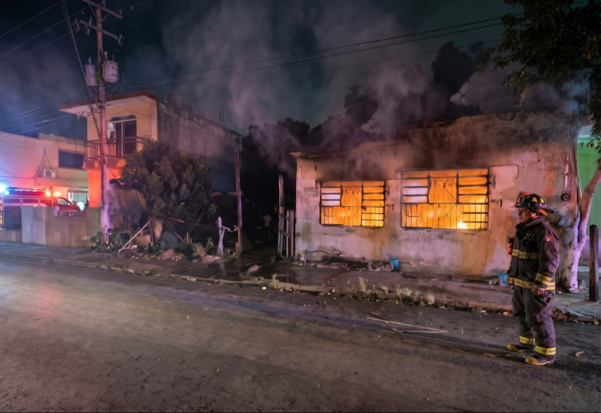 Así quedó inmueble incendiado en Avenida Sicilia.