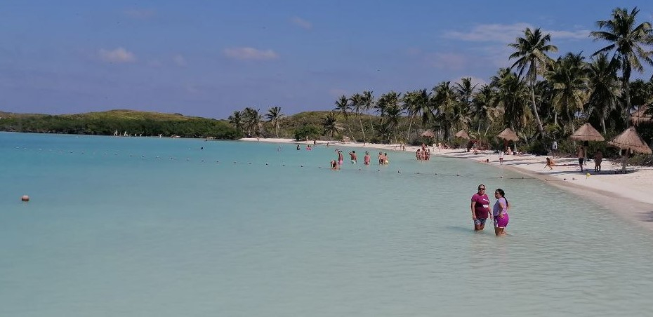 Algunos turisteros de Isla Mujeres reprogramaron paseos hasta el miércoles