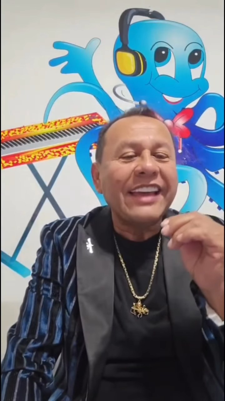 En redes sociales surgieron especulaciones tras eliminar el en vivo.