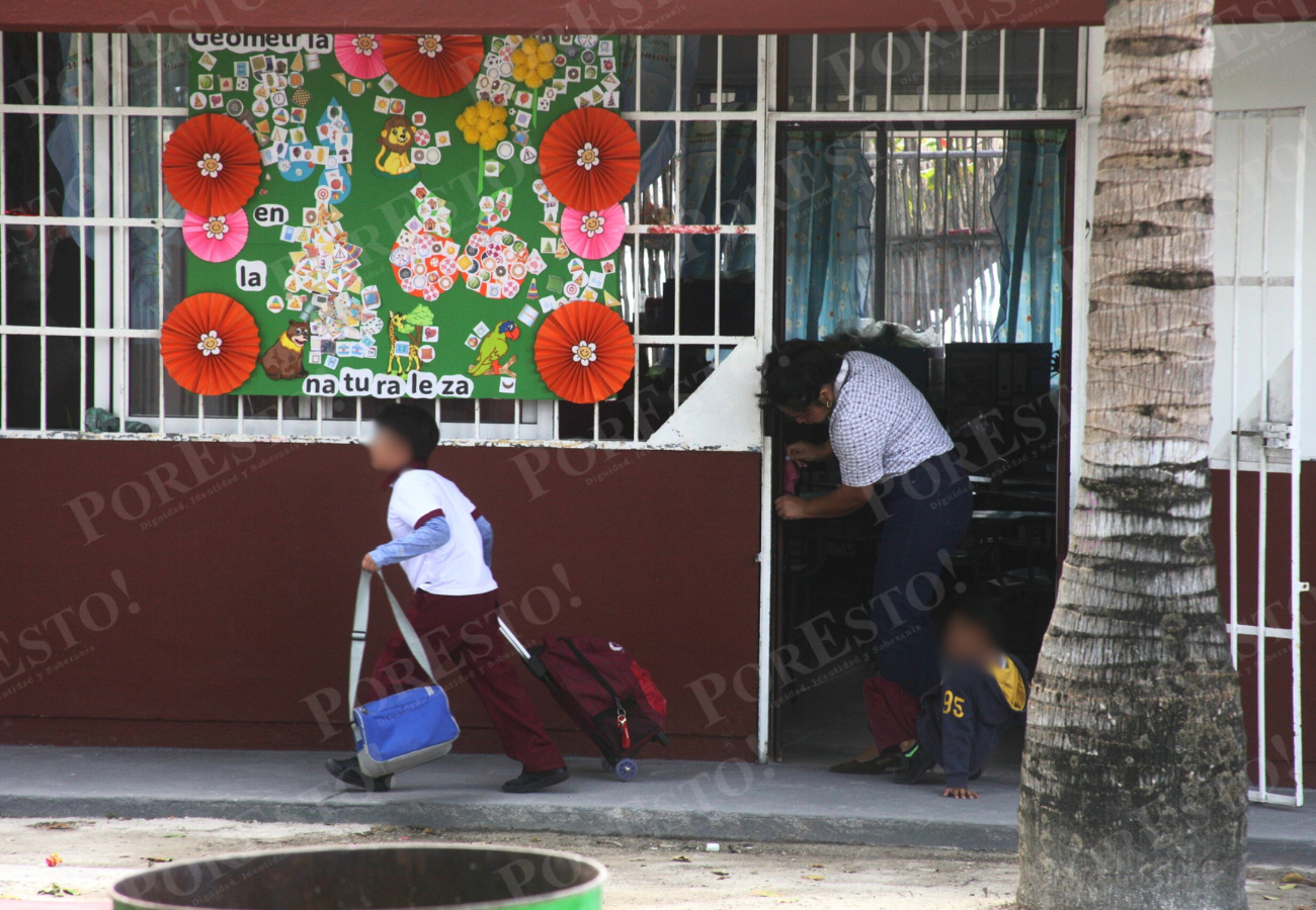 Padres de familia decidieron no enviar a sus hijos a clases ante la incertidumbre y la falta de suspensión oficial de actividades