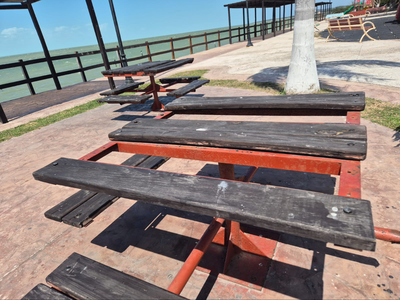 Vecinos señalan falta de mantenimiento y posibles actos vandálicos.