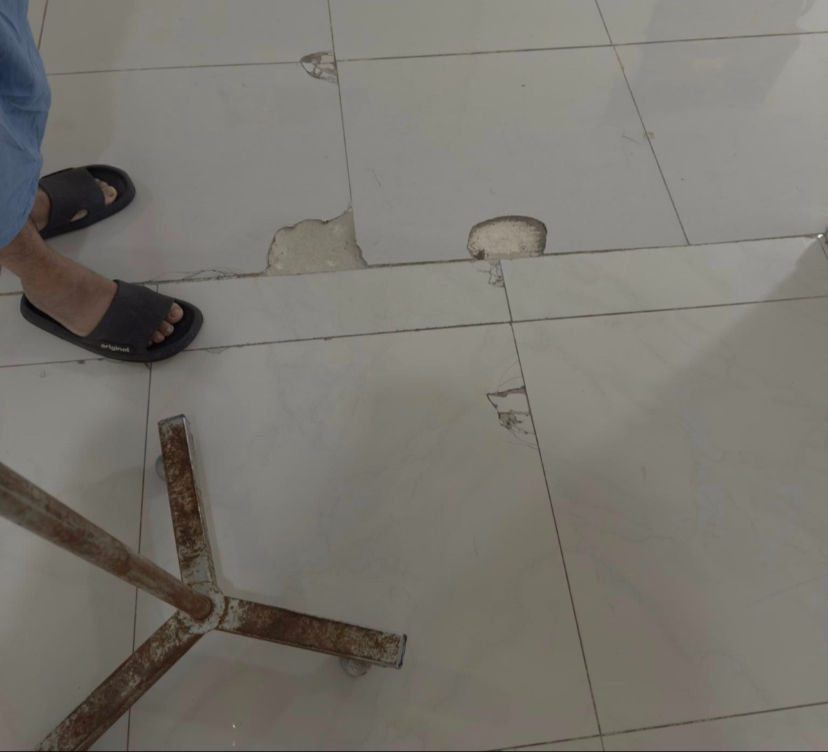 Losetas afectadas en las áreas médicas.