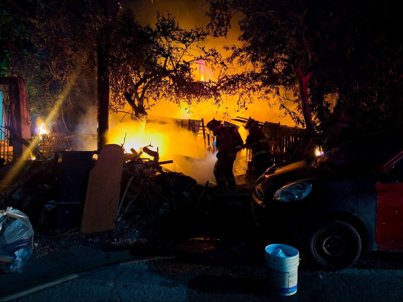 No hubo personas lesionadas, los habitantes lograron salir a tiempo.