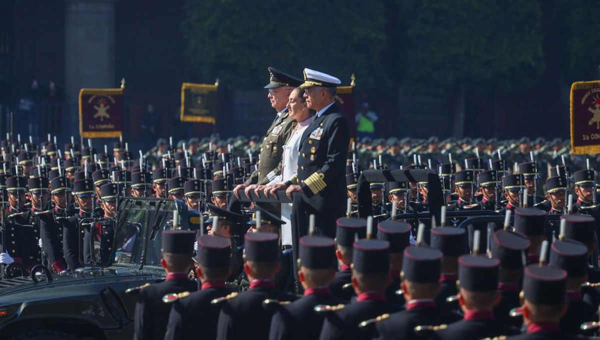 El titular de la Defensa subrayó que las Fuerzas Armadas tienen la obligación de armonizar los intereses individuales con las aspiraciones nacionales