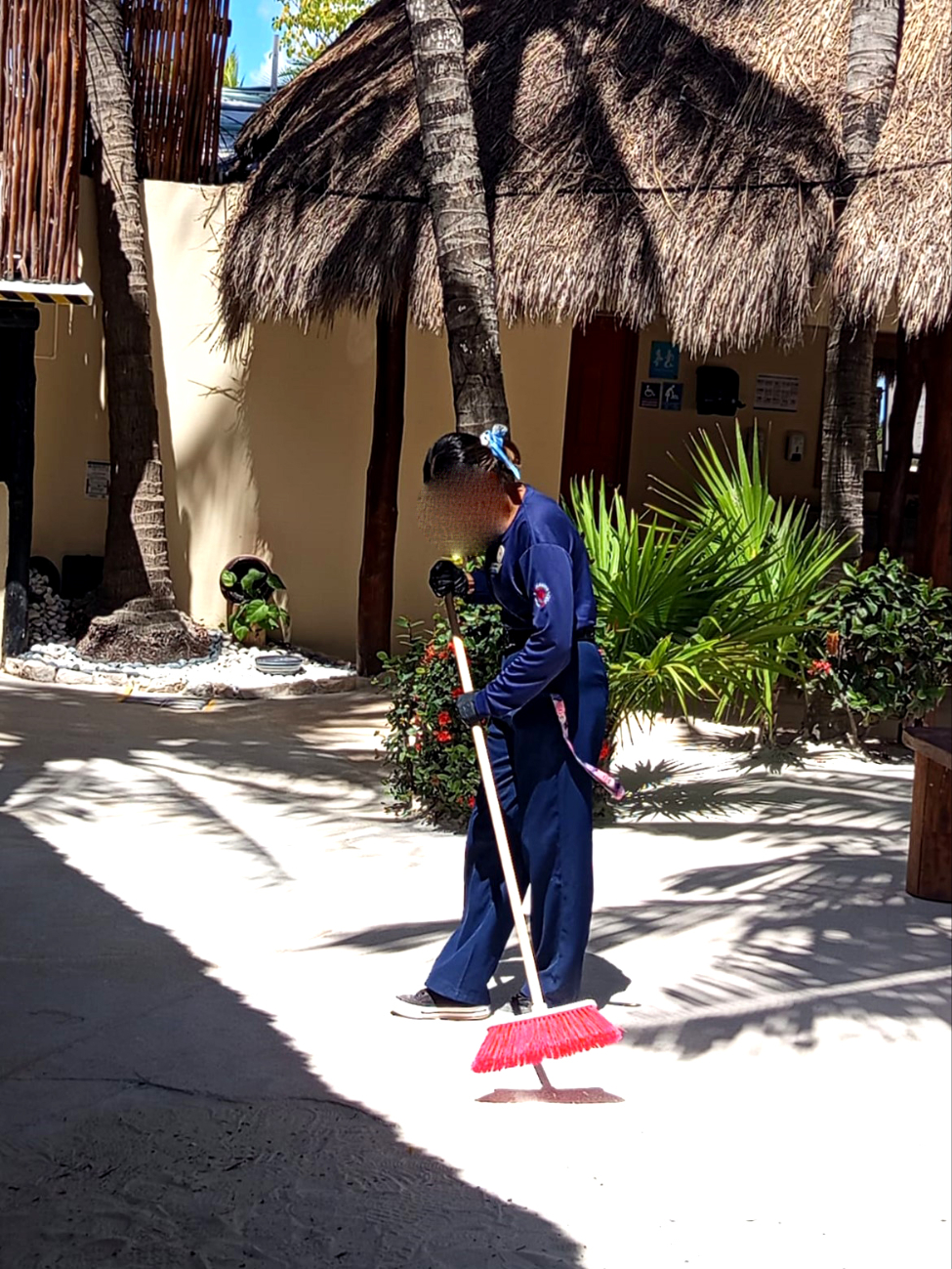 Varias mujeres dijeron que les asignaban tareas imposibles de cumplir