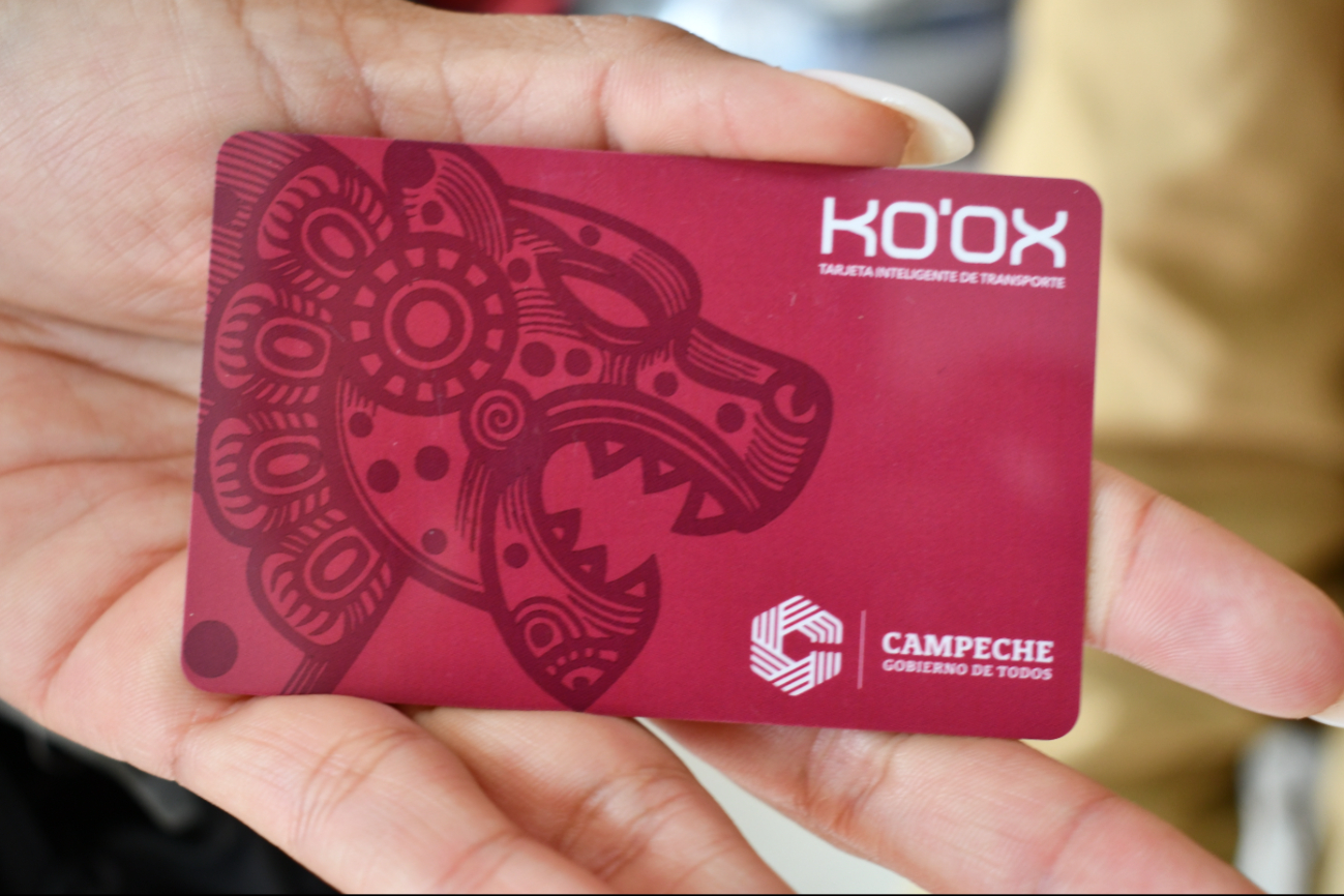La Tarjeta Ko’ox se vende en OXXO, Willys, Dunosusa y paraderos.