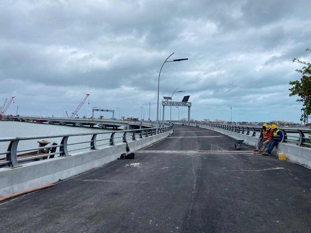 El año pasado, la Mandataria supervisó los avances del Puente Vehicular Nichupté.