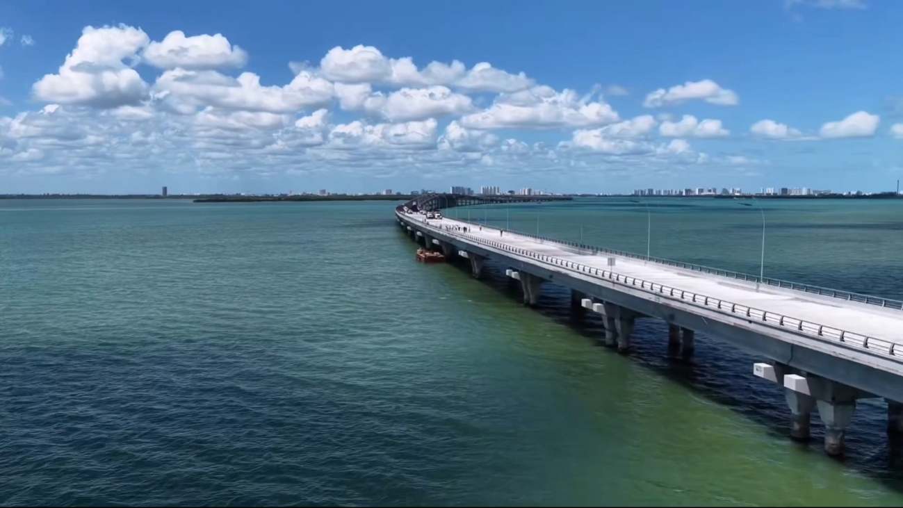 Registra más del 96% de avance y abriría en abril de 2026.