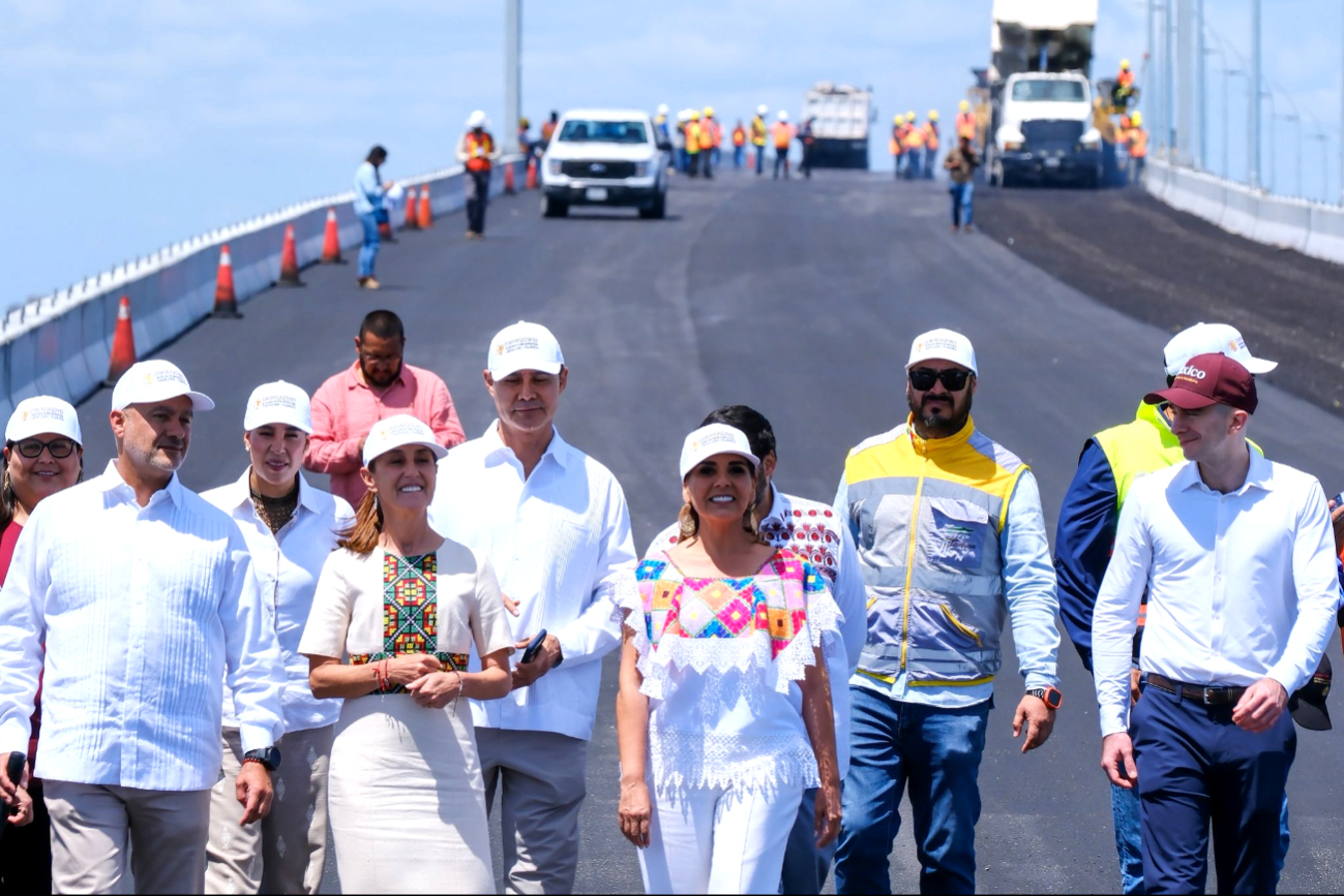 Supervisó el avance del Puente Nichupté, que registra 96% de construcción.