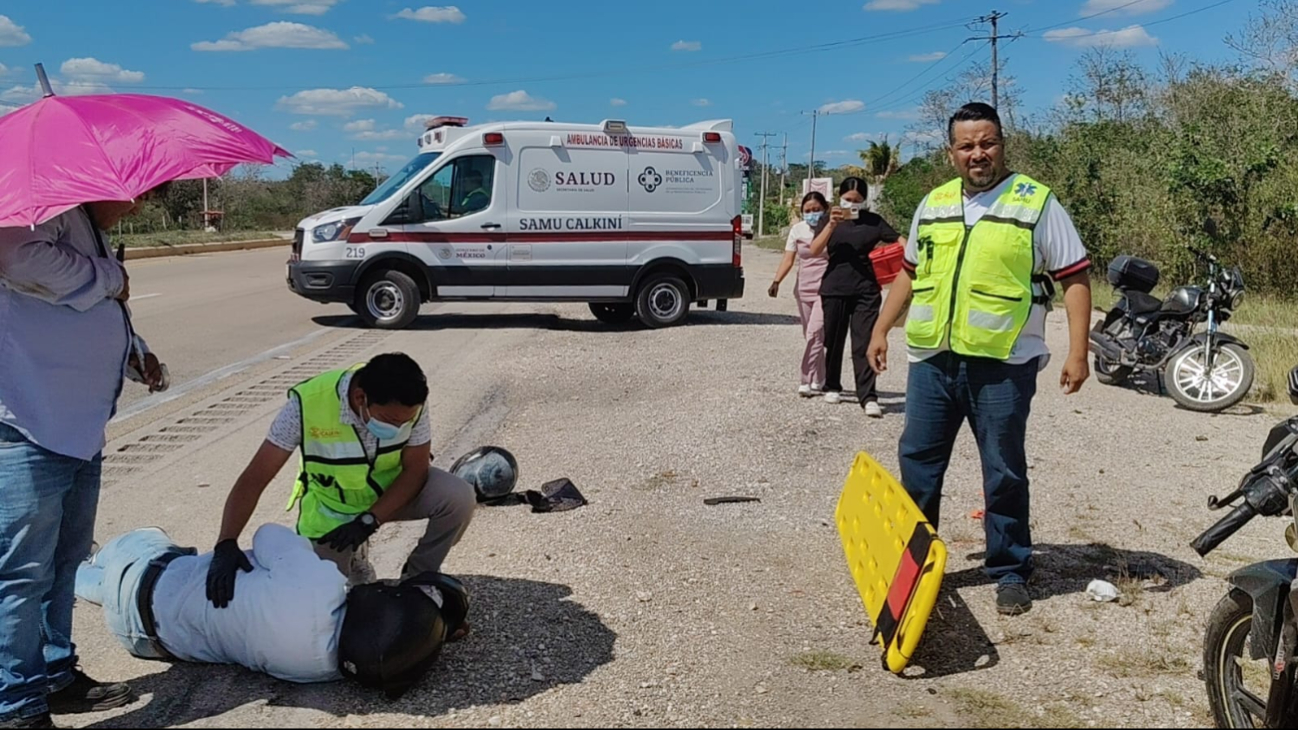 Permanecieron varios minutos sobre el pavimento caliente.