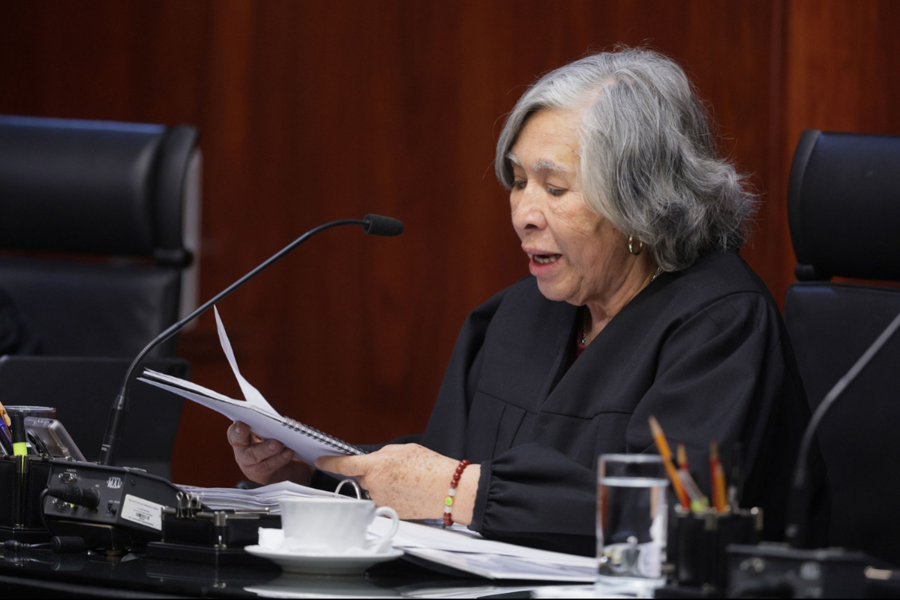 La ministra María Estela Ríos González invitó a una comitiva de las comunidades Mayas Cruzo’Ob de Quintana Roo a presenciar la sesión de la Corte y antes dialogará con ella